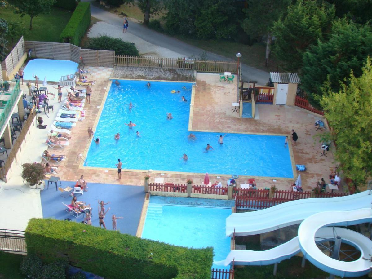 Camping Le Pigeonnier Saint-Crepin-et-Carlucet Exterior photo